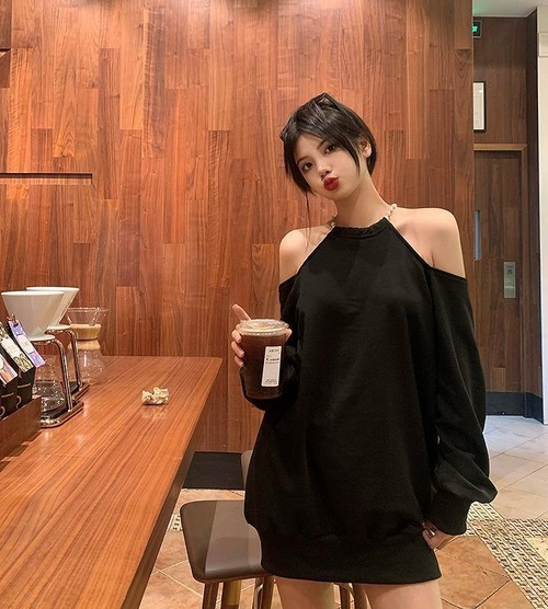 大きいサイズ レディース ワンピース　肌見せ　肩出し　春夏 秋 新品 長袖