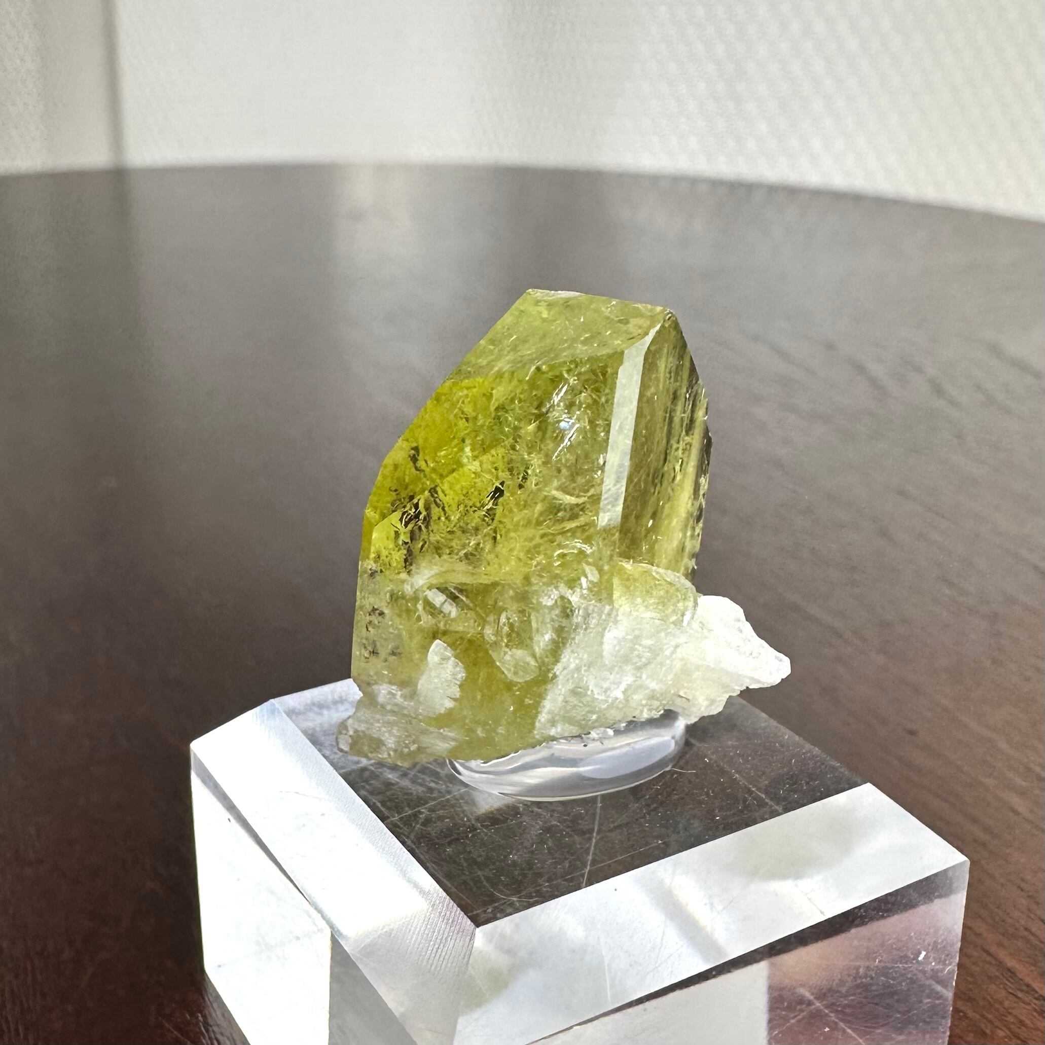 ブラジリアナイト【Brazilianite】ブラジル産 | PEANUTS MINERALS