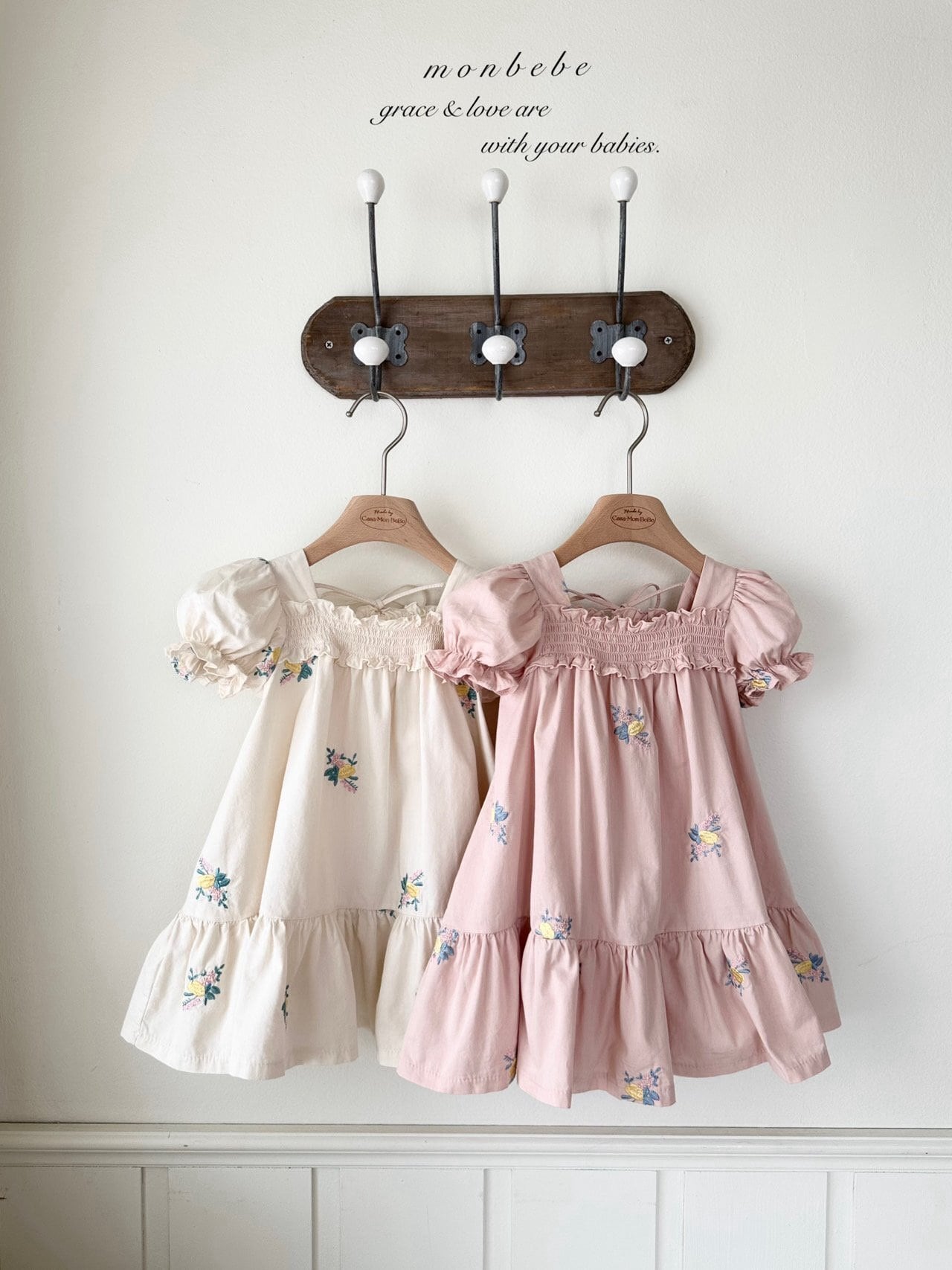 即納］latte embroidery onepiece 25ss / monbebe | PUQU