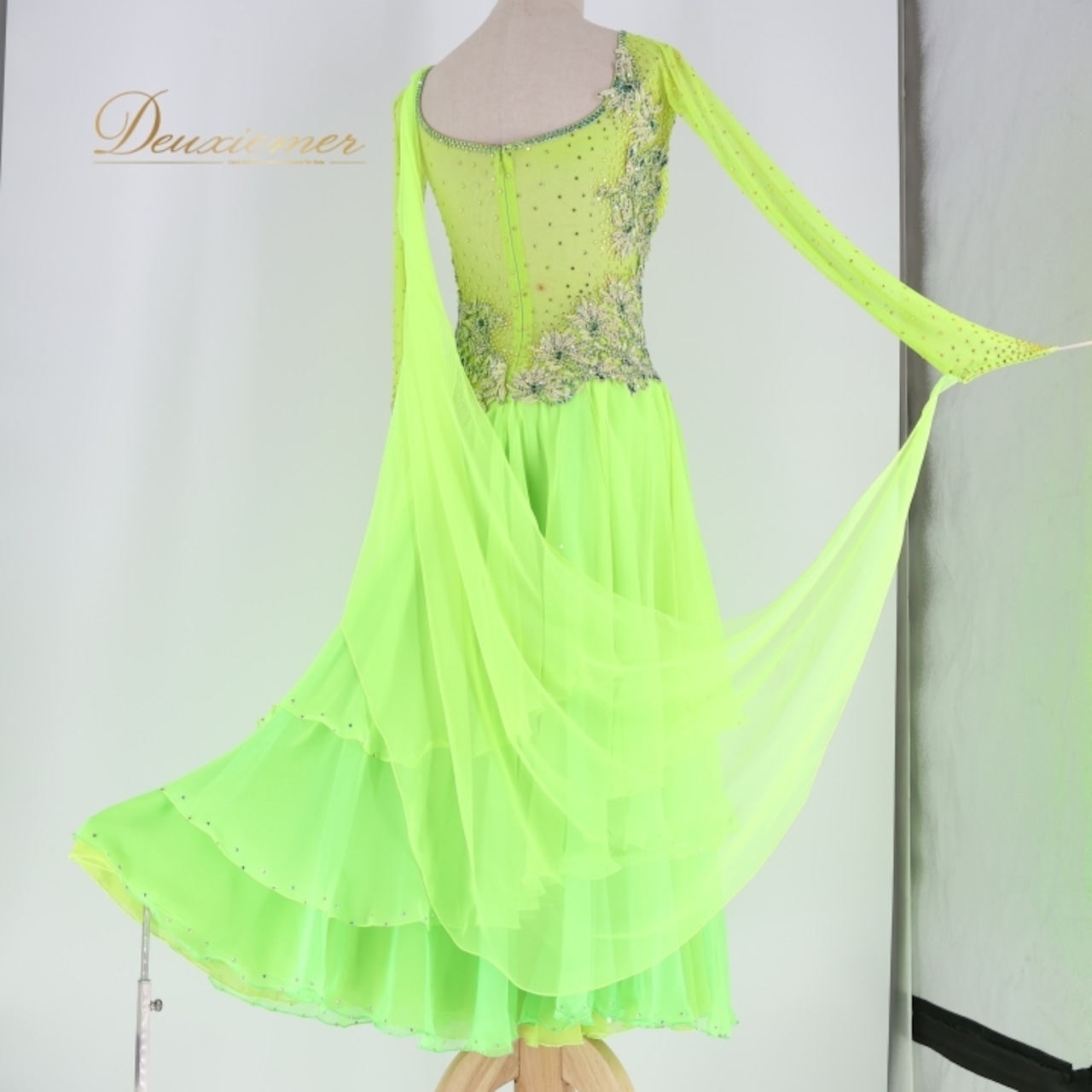 社交ダンス 衣装 スタンダードドレス ワンピース ドレス スタンダード フロート レース 黄緑 デモ 競技 ダンス パーティ 発表会 蛍光 パーティドレス グリーン系 蛍光色 フレア スカート ダンス衣装 モダンダンス おしゃれ 女性用 大人用 発表会用 フォーマル ステージ衣装 競技会 パーティーコスチューム