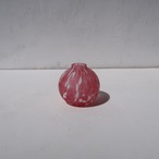 マットピンクの一輪挿し