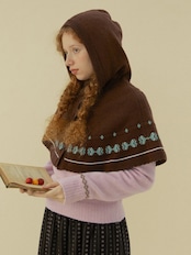 Nordique Jacquard Hooded Knit Cape F0865