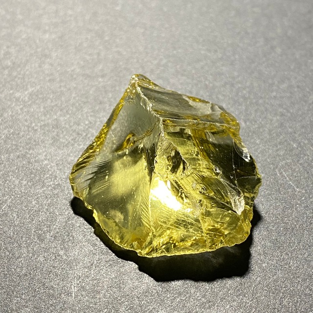 インドネシア産アンダラクリスタル原石 セレスチャルイエロー B