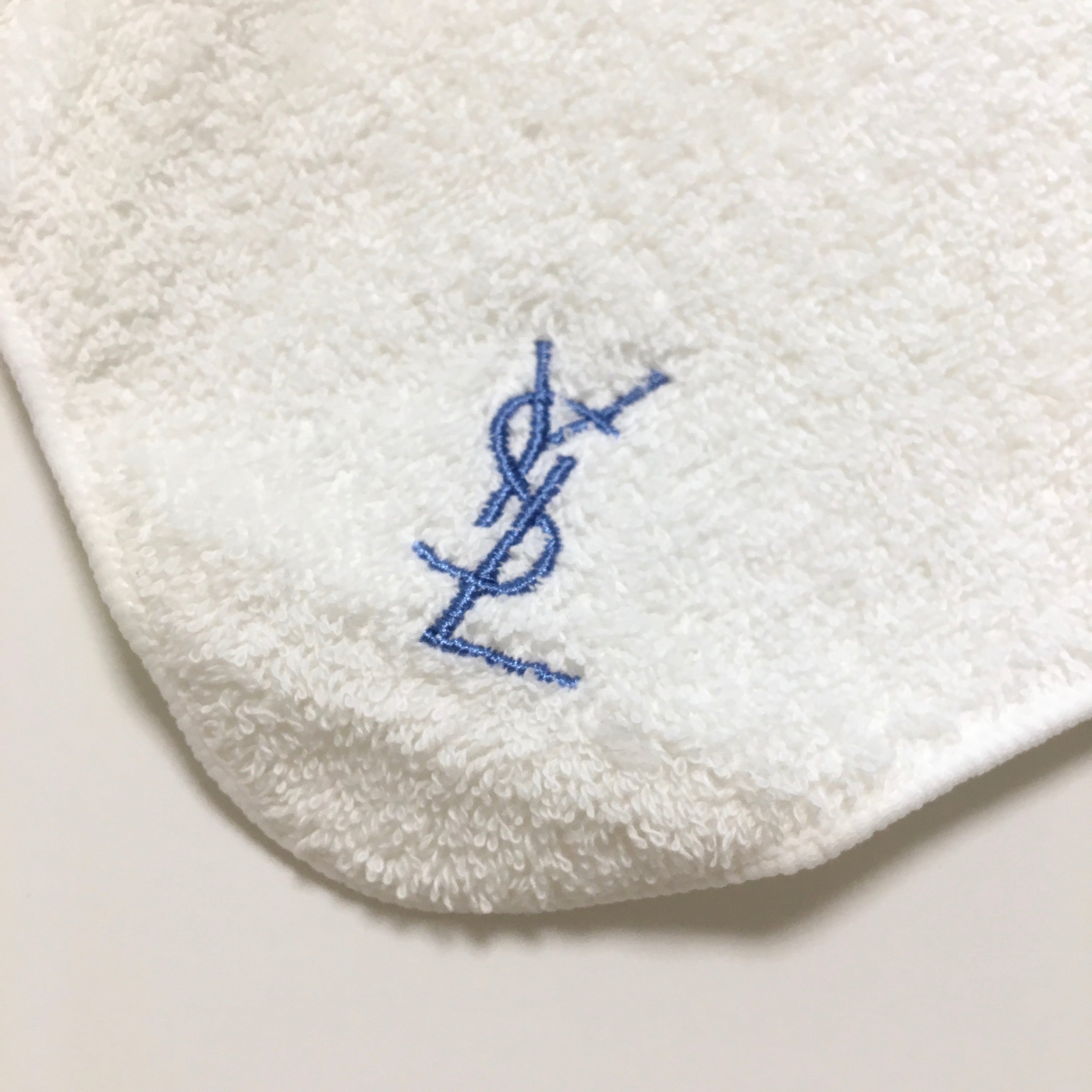 未使用品】 ysl イヴサンローラン ハンカチ | AKUBI -アクビ- 未使用品】 ysl イヴサンローラン ハンカチ | AKUBI -アクビ-