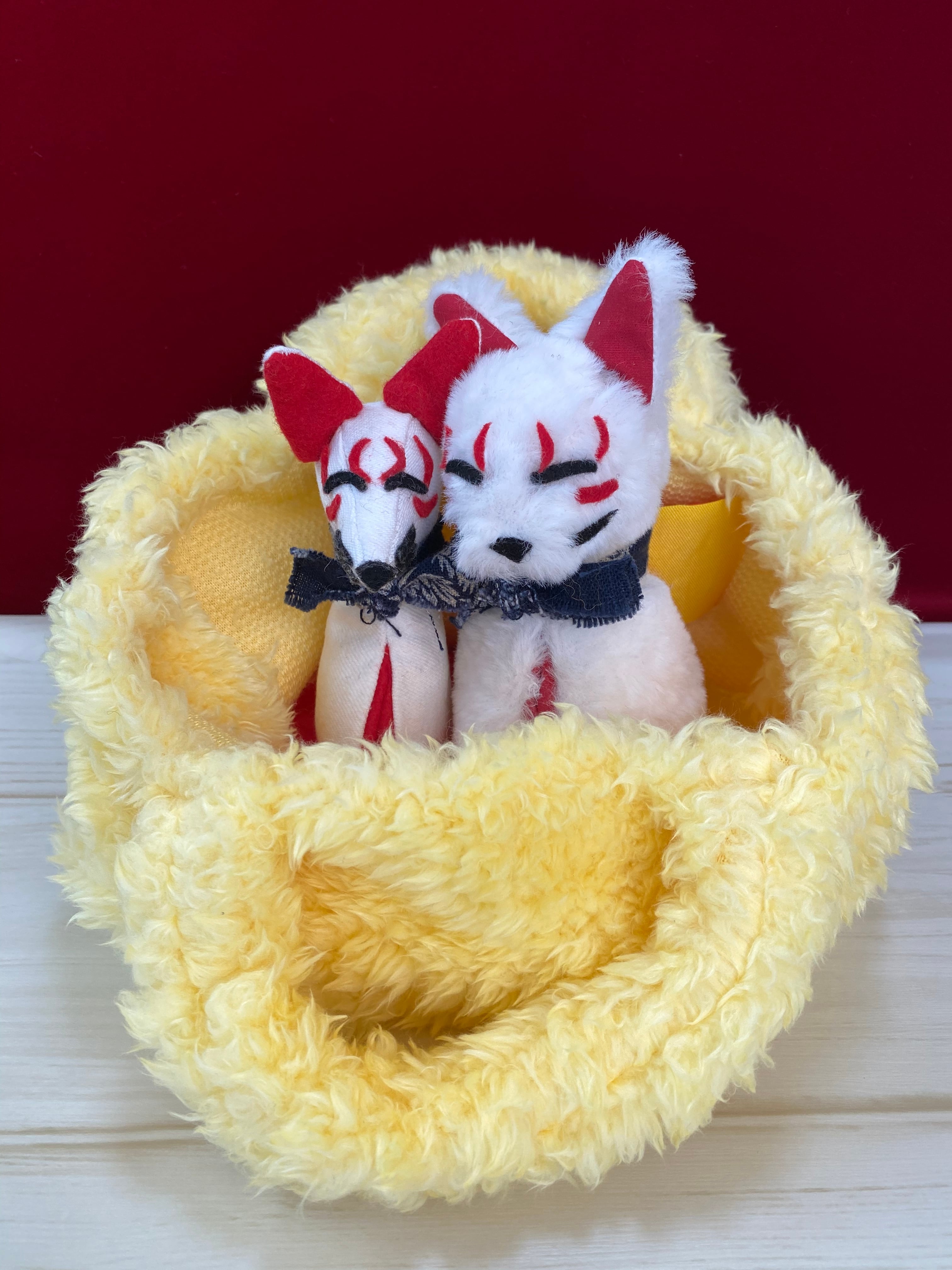 白きつねのぬいぐるみの夫婦 新月 | つくもぐるみの社
