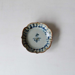 陶房 遊 3寸輪花リム皿 錆青（005）