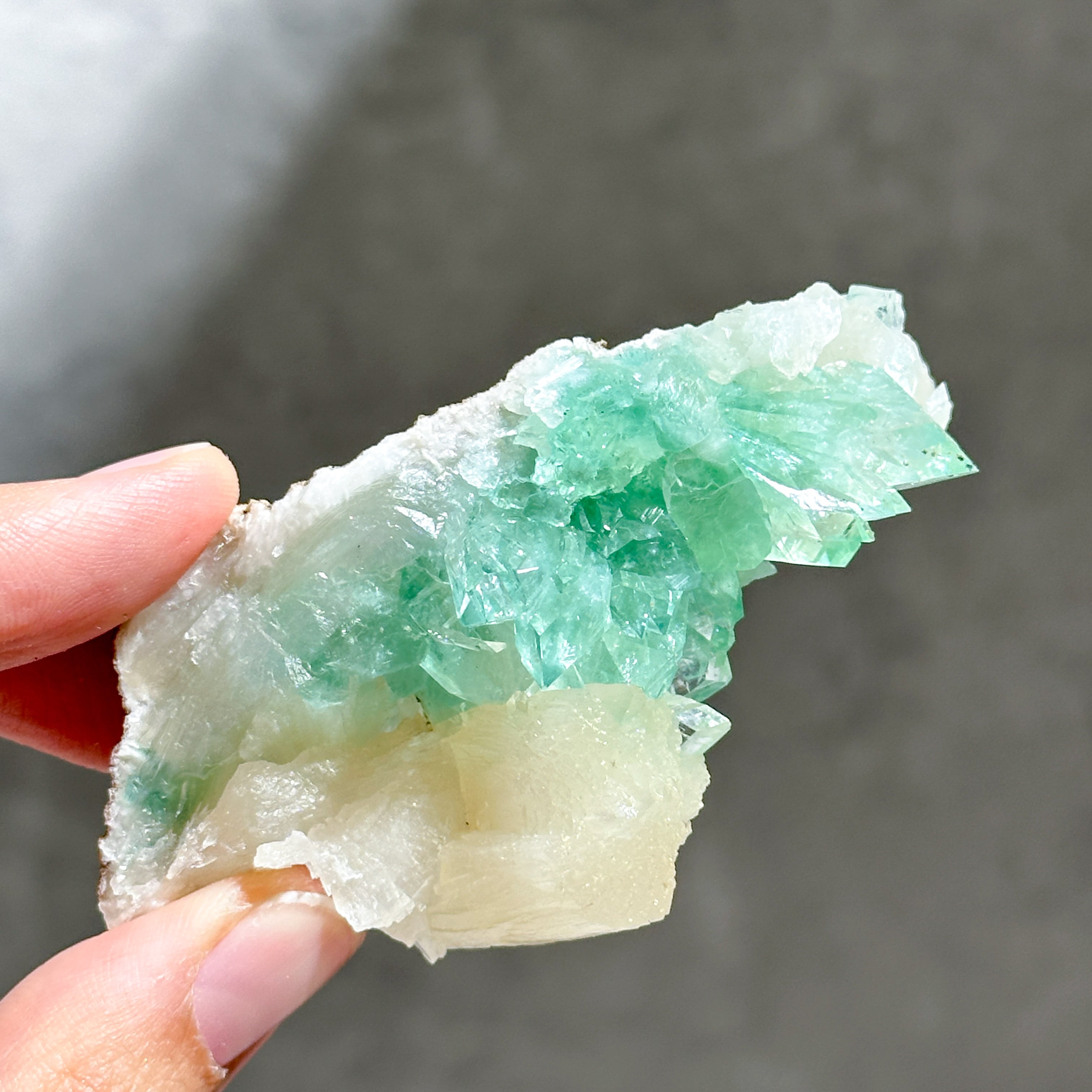 グリーンアポフィライト＆スティルバイト 82◇ Green Apophyllite