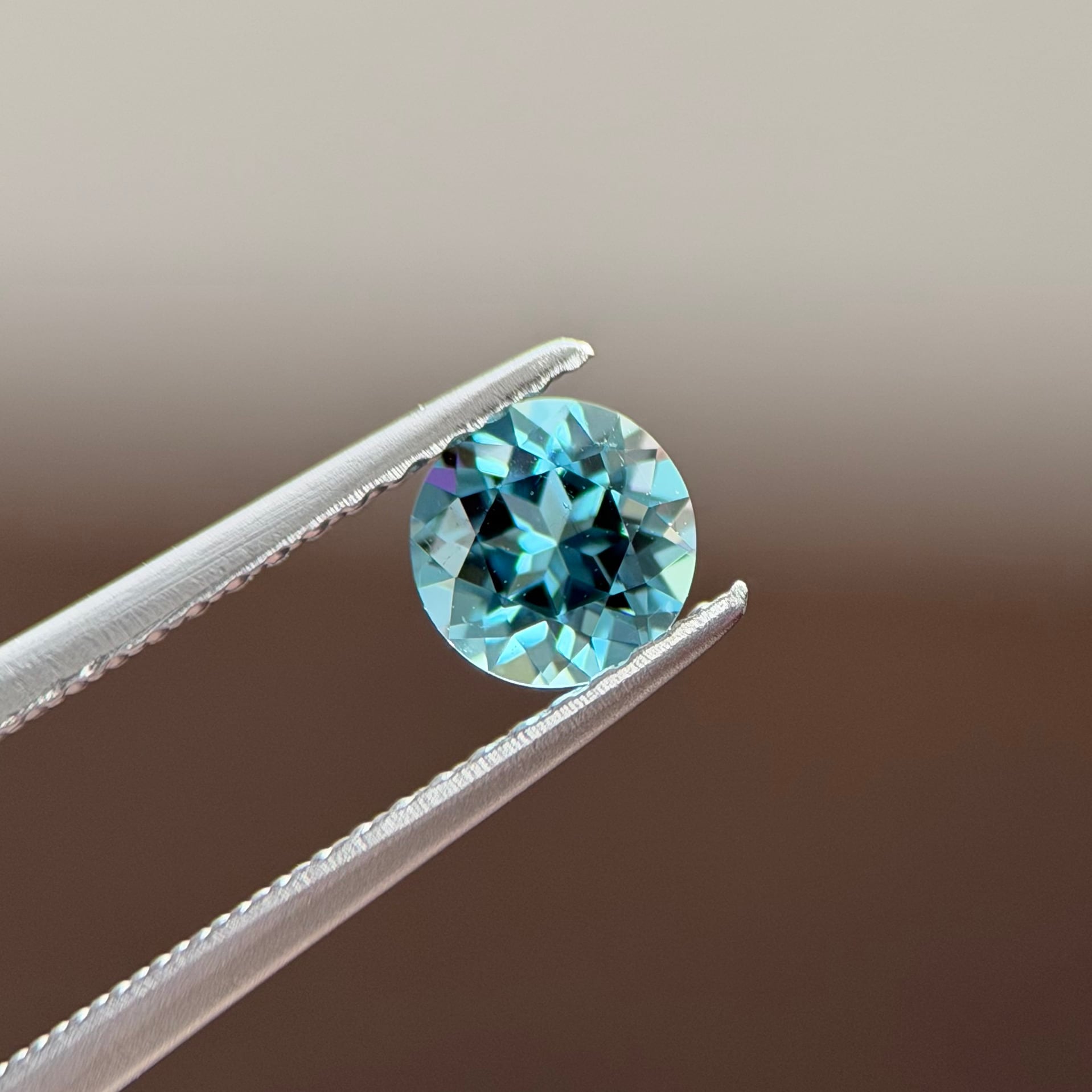 ブルートルマリン 5.2x5.2mm, 0.56ct, ナミビア産 | ROSWAY ONLINE SHOP