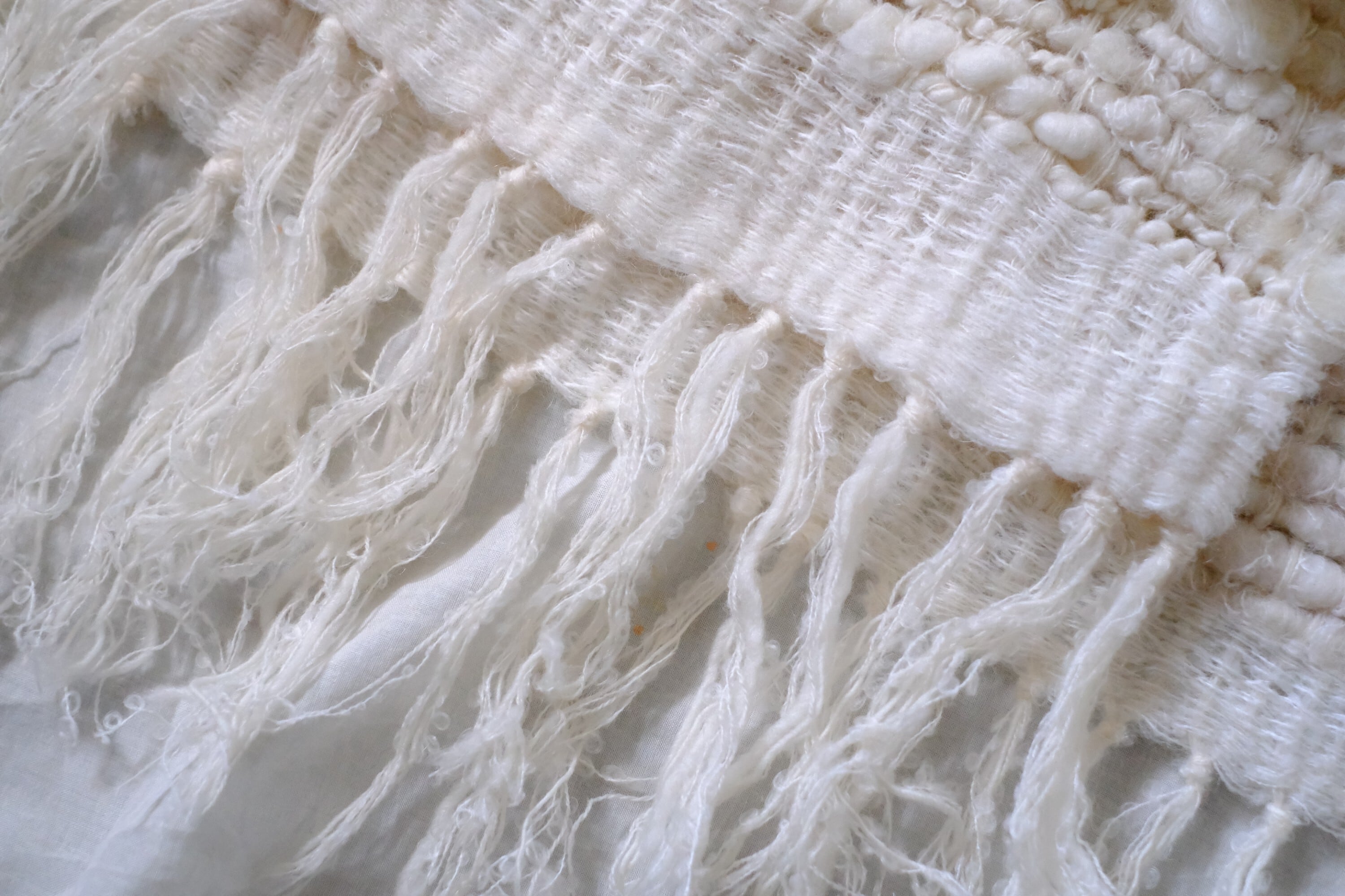 手紡ぎ糸のマフラー　o-0536