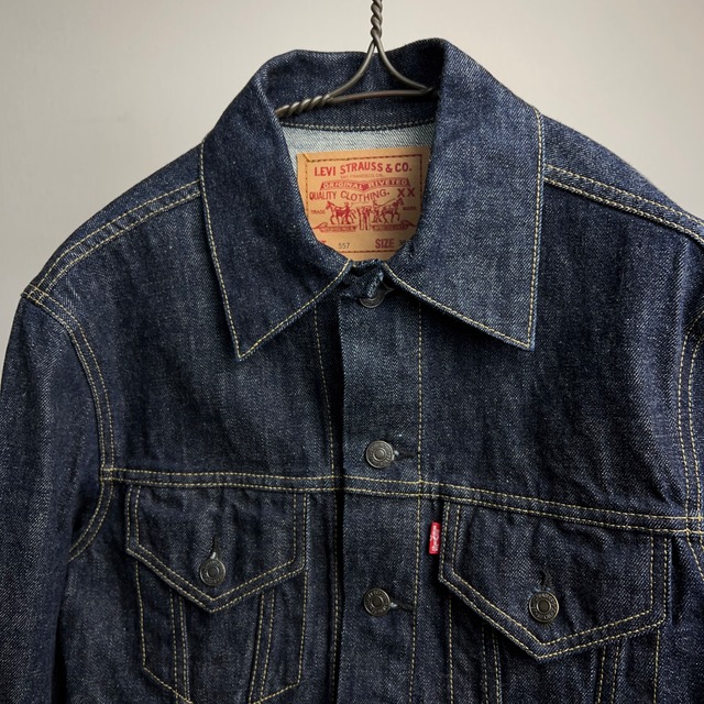 90's LEVI'S 557 Denim Jacket SIZE 38【1202A12】【送料無料】 | Thrift Tokyo & TAROCK  古着通販