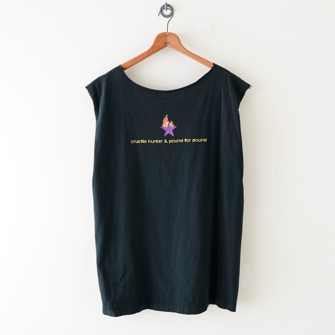 clown print tank top