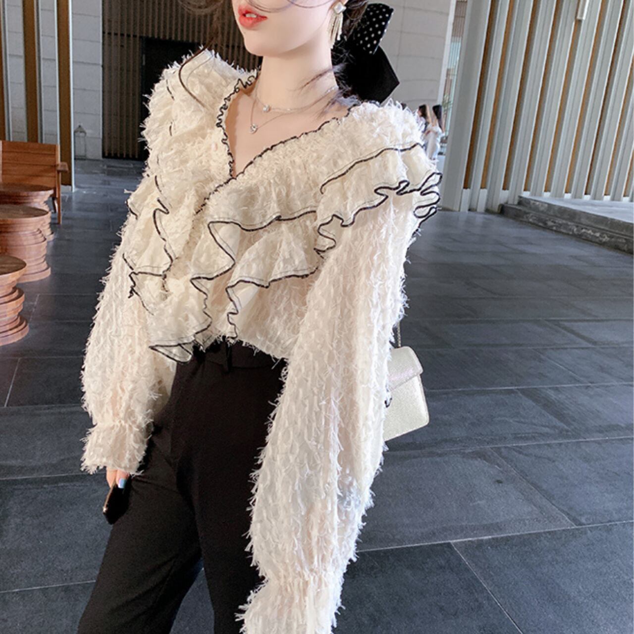 Vネック フリル フェアリー ブラウス