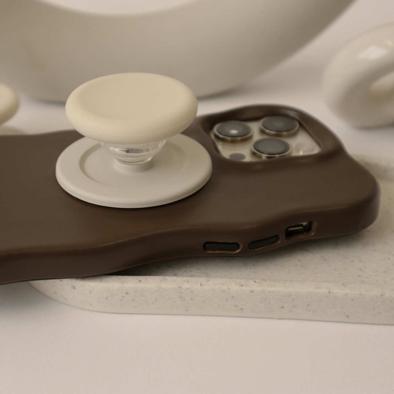 ［ phone grip ］white macaron