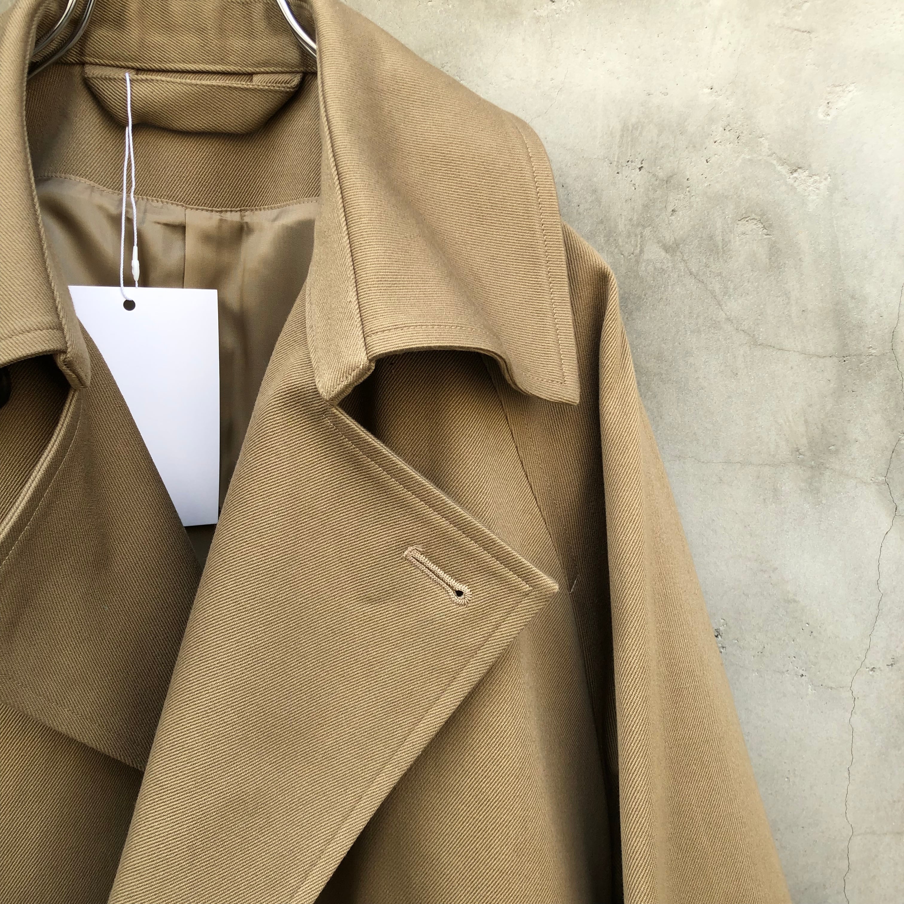 blanc YM short trench coat | circus