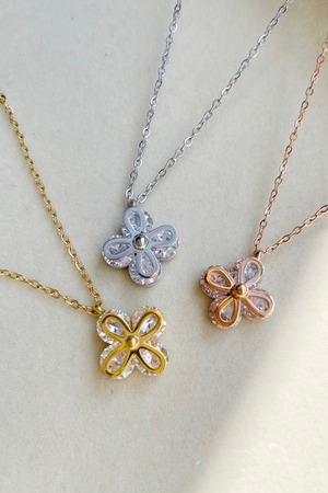 clover flower necklace