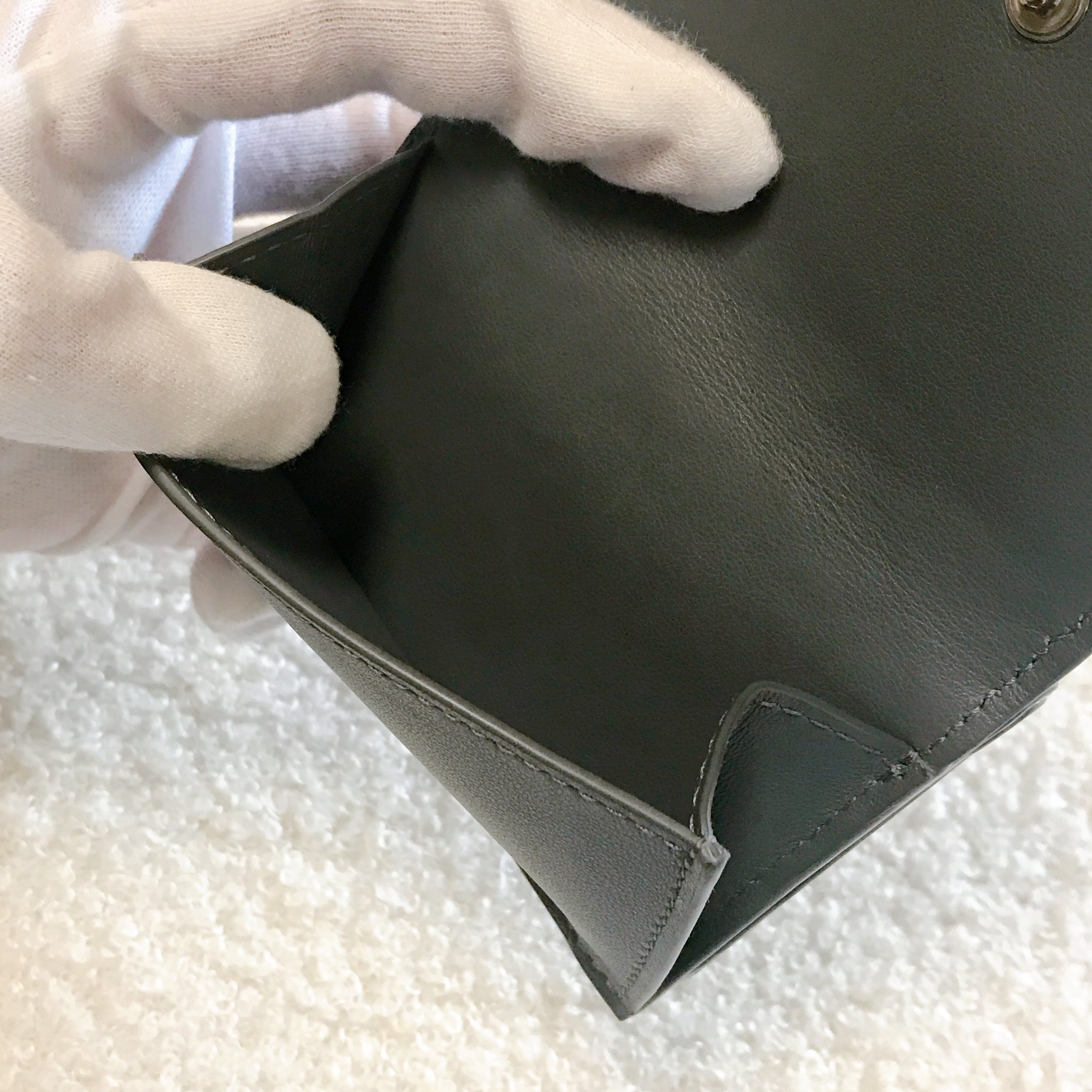 ボッテガヴェネタ タイニー三つ折りウォレット イントレチャート