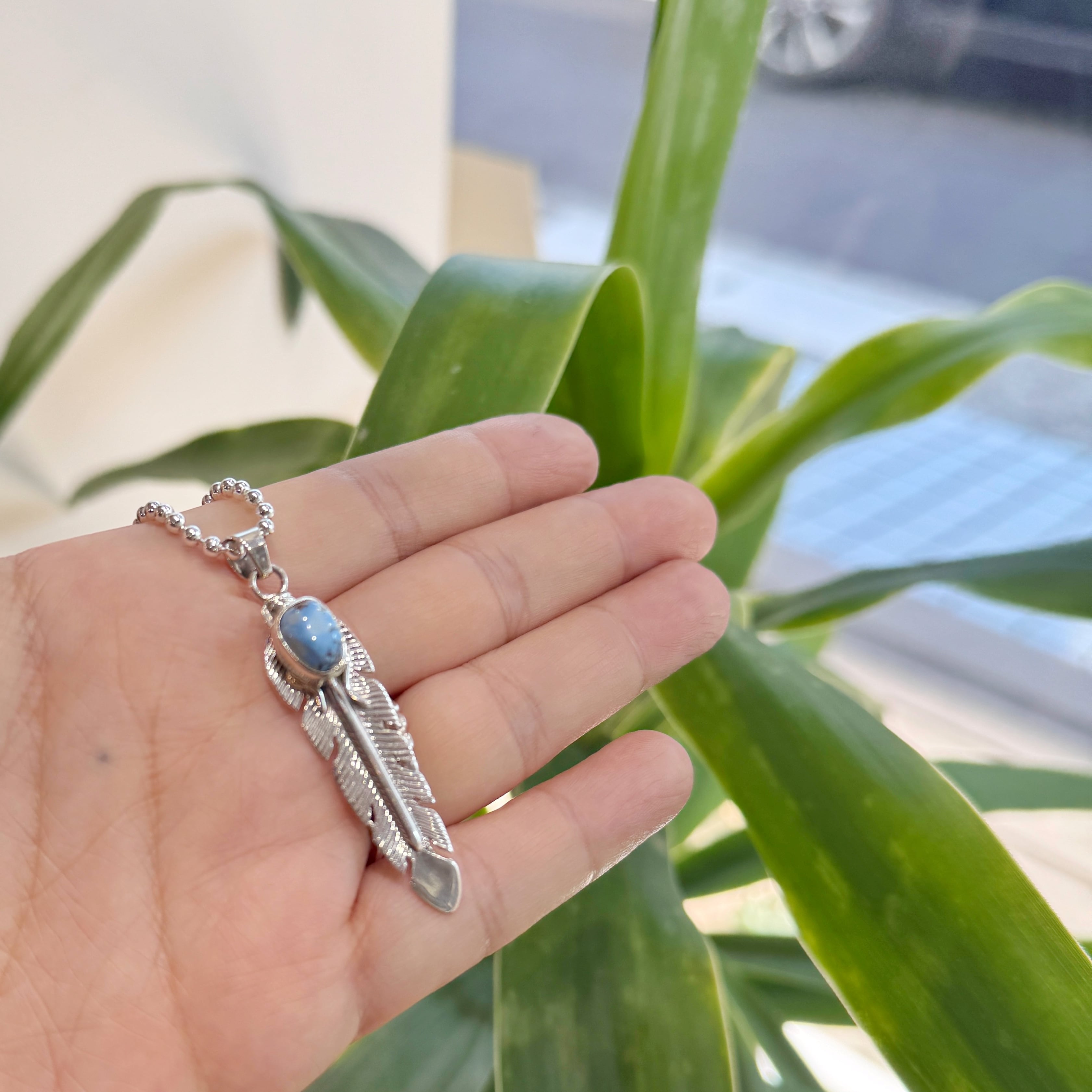 Indian Jewelry 》ゴールデンヒル ターコイズ フェザー ペンダント 羽