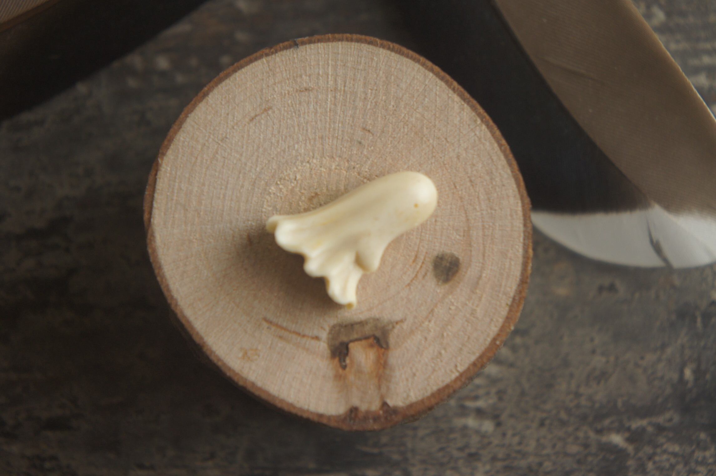 鹿角彫刻「兎角亀毛」鹿の角の小さいおばけ【６３】