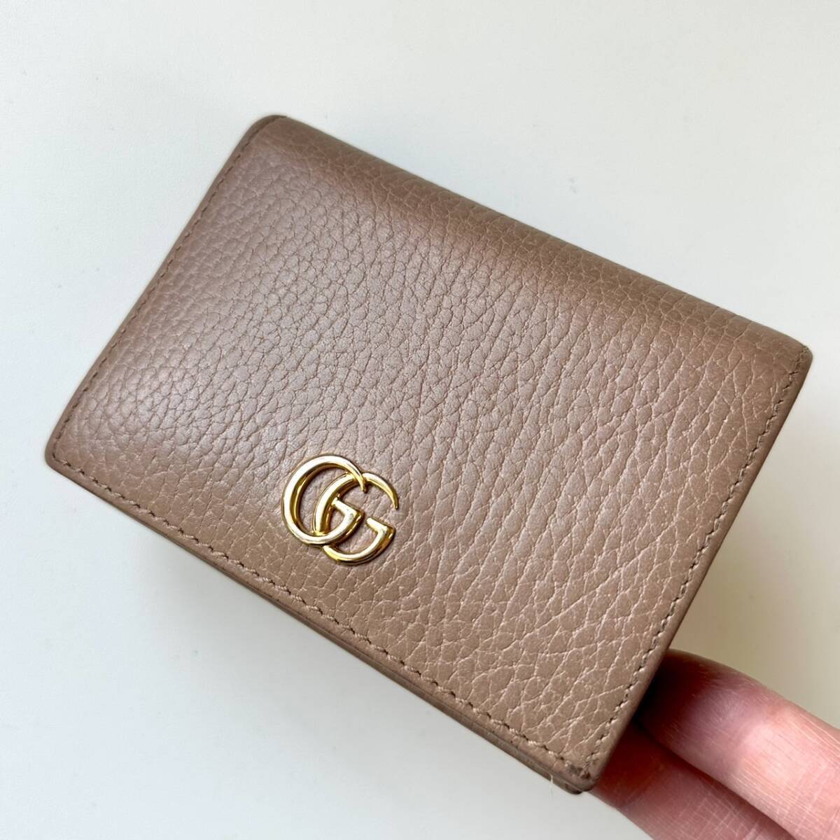 グッチ GUCCI 二つ折り財布 GGマーモント ベージュ系 | 万福財布