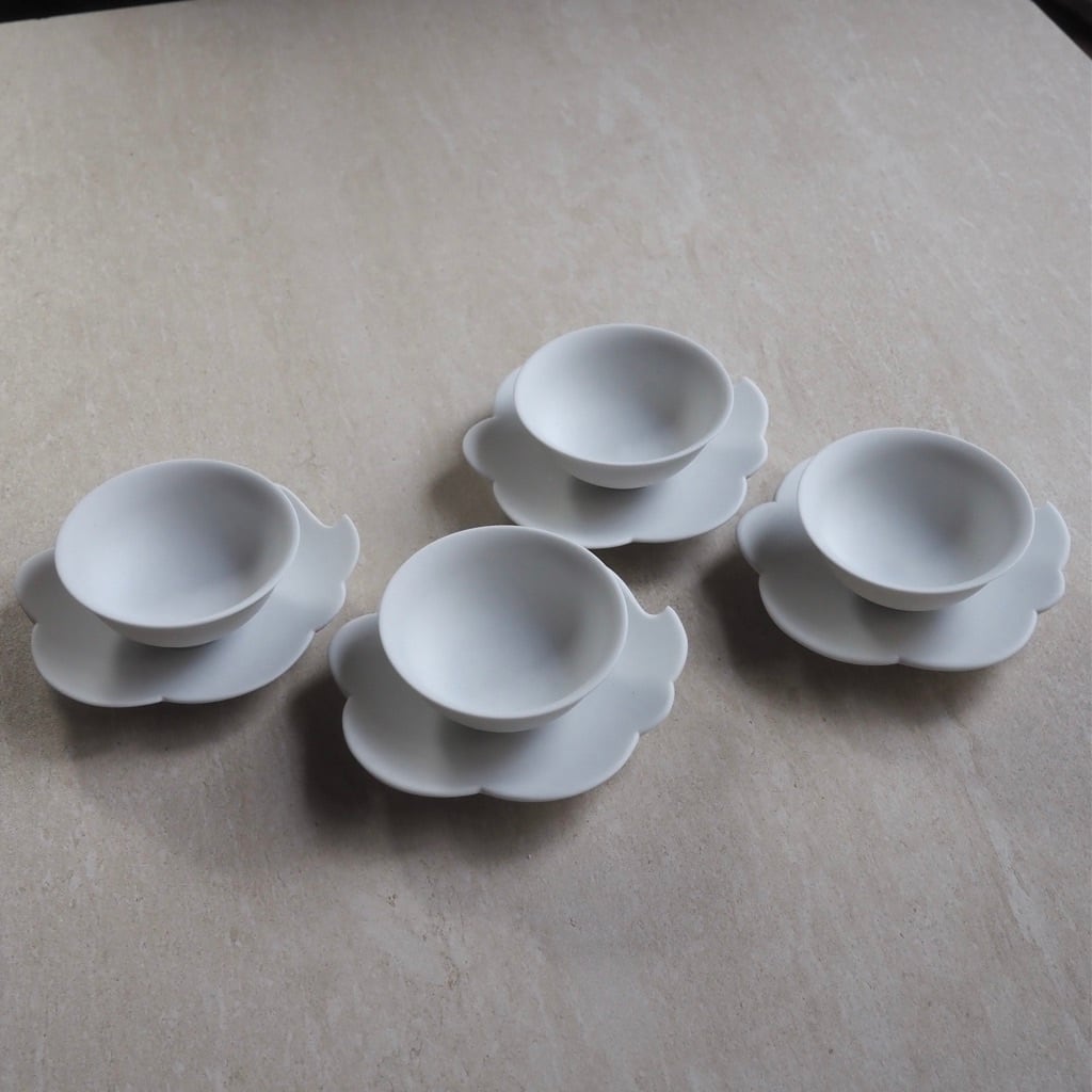 東 一仁/白磁 ウンリュウ 茶杯(茶托付き)