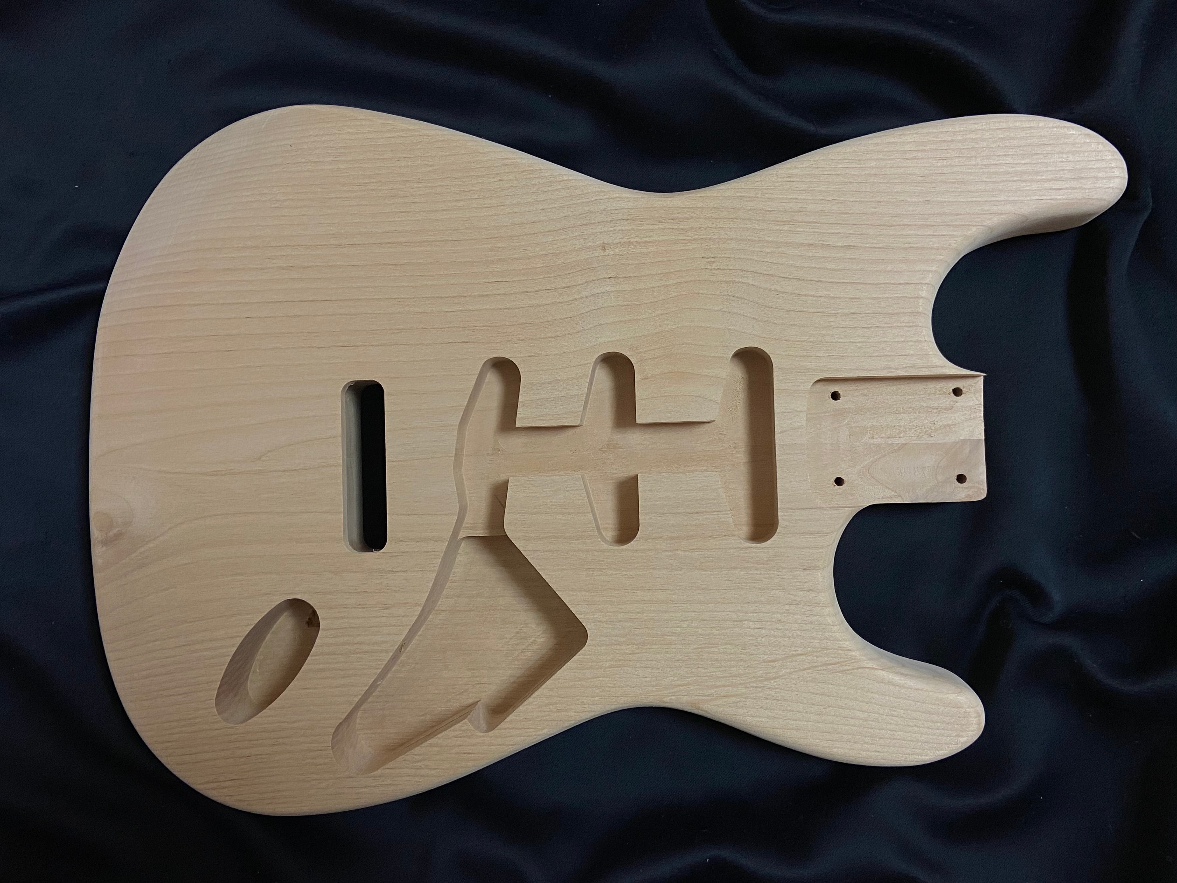 テレキャスターボディ（No139）未塗装 2ピース アッシュ ギターボディ