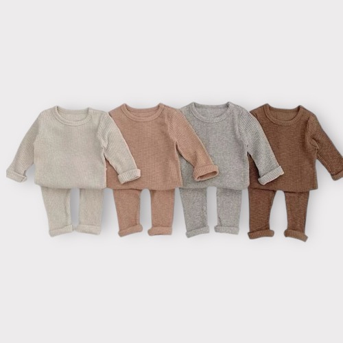 stretch lib T and pants