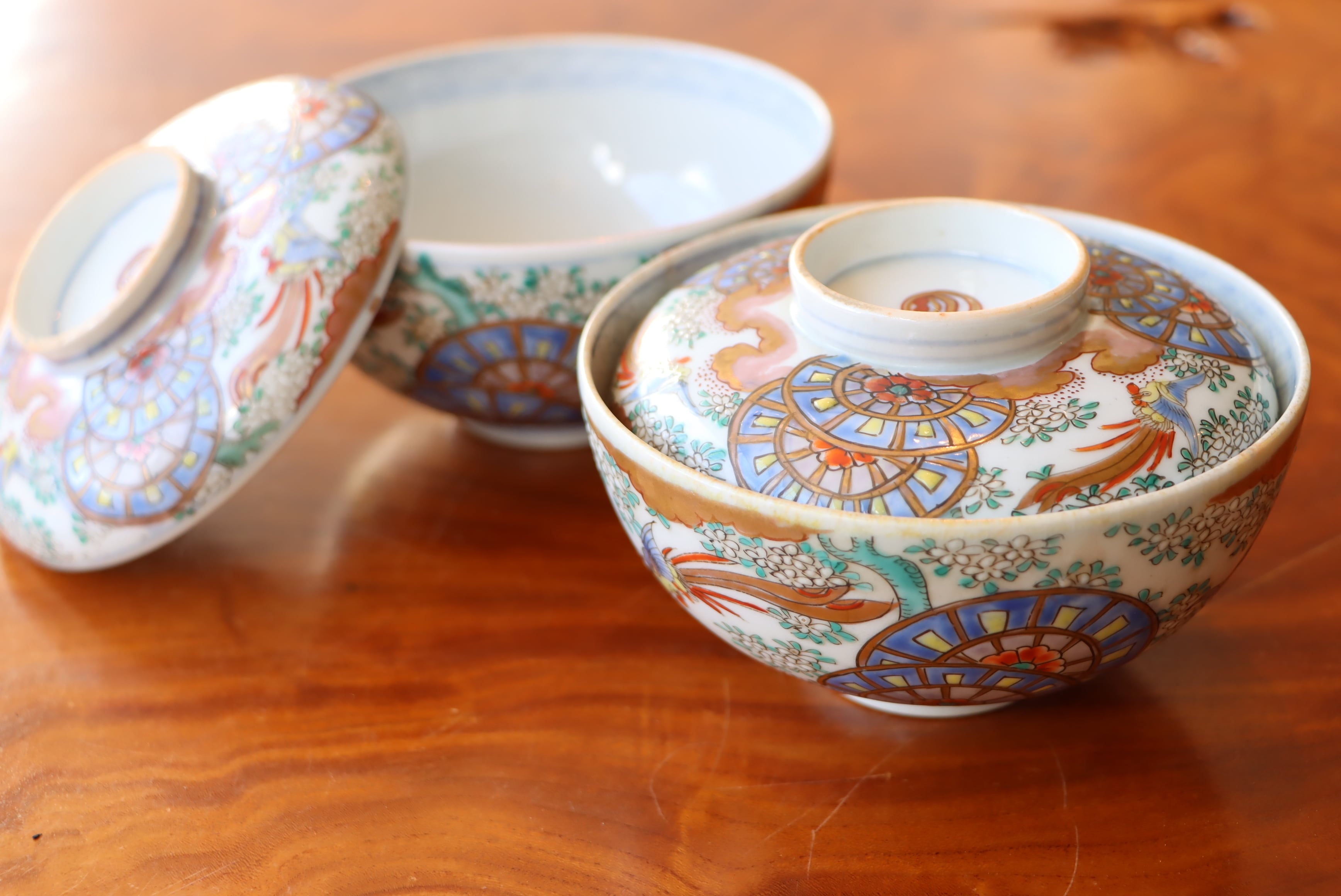 蓋茶碗 伊万里焼 色絵 鳳凰桜御所車文 | (有)新原美術