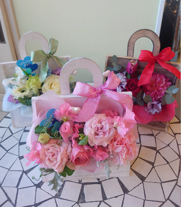 【3/14 ホワイトデー】季節のお花のアレンジメント