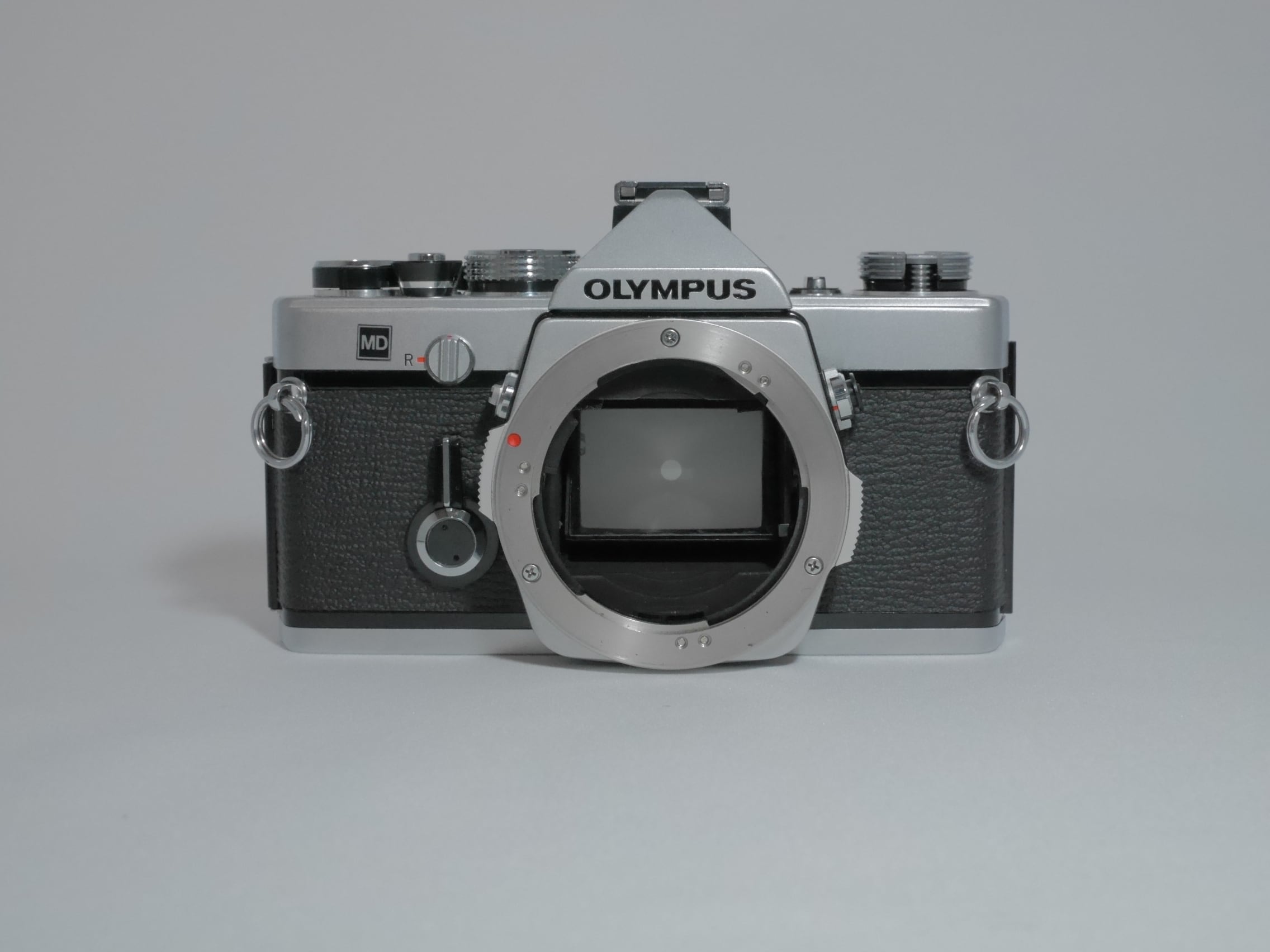 OLYMPUS OM-1 MD (50/1.8付)【中古良品 専門修理店整備済 送料込 