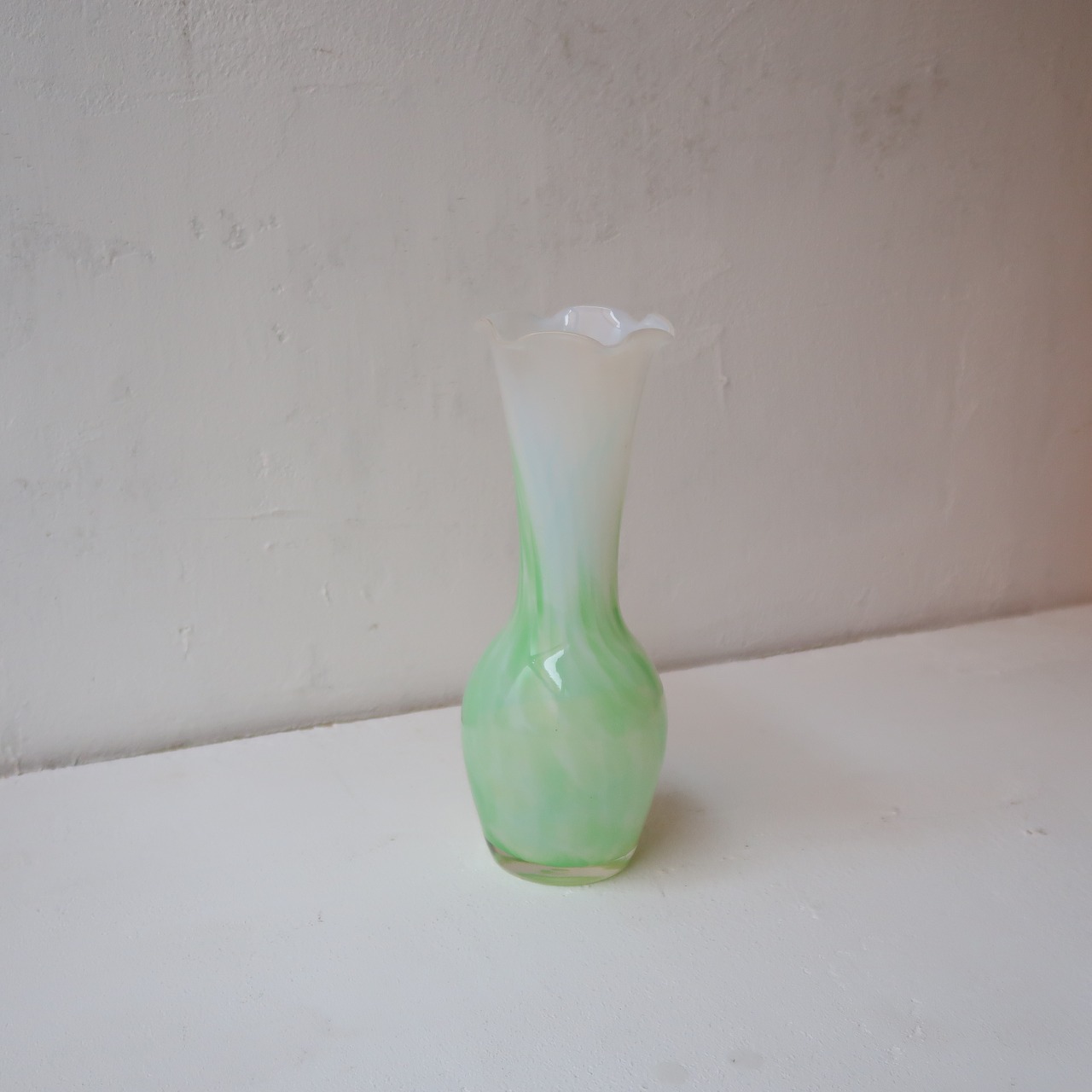 グリーンマーブルの花瓶