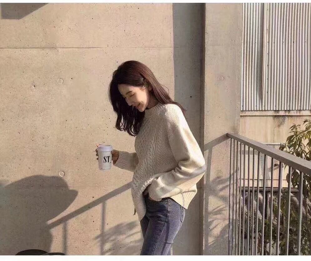 サイドリボンケーブル編みニット