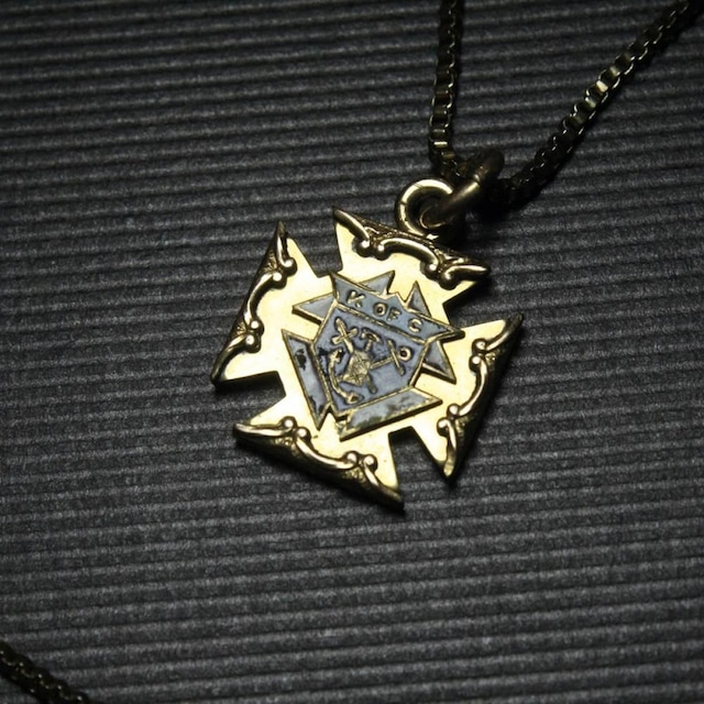 Vintage Oddfellows Masonic Top Necklace [1930s~ Knights Of Columbus] Small Top