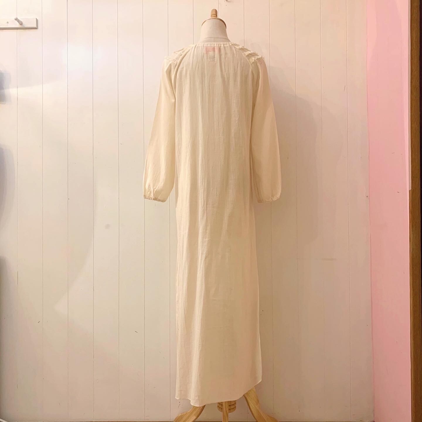 round lace cream neglige one-piece