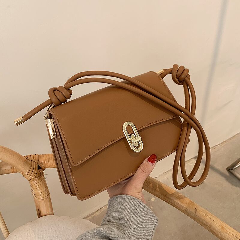 スタンダードウィンタースタイル レトロ 冬物 スクウェア メッセンジャーバッグ Tiancai_Wing_Bag11523489223