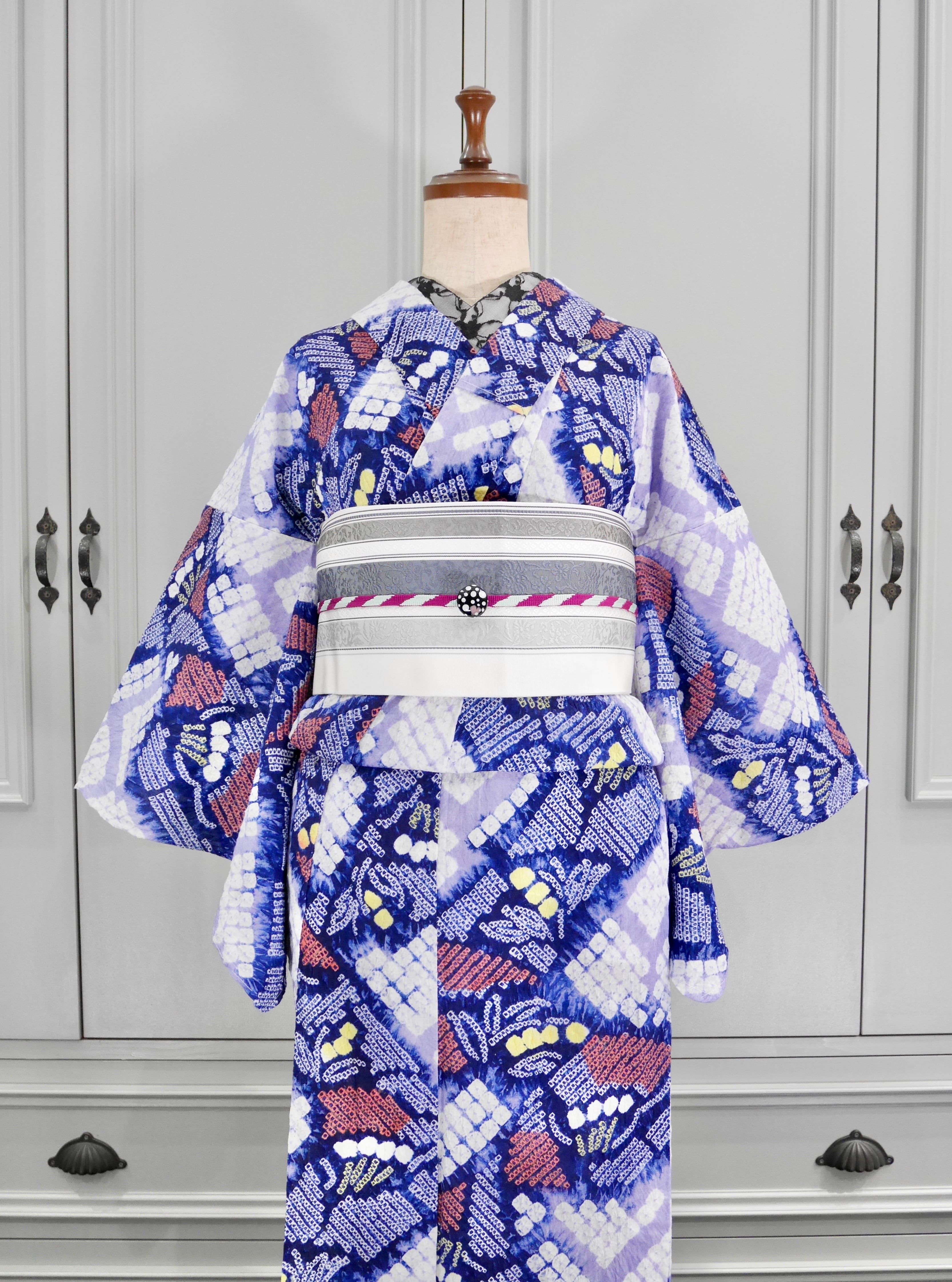 美品 有松絞り【浴衣】朝顔 綿 総絞り 本紫 紫色 白 黒 020