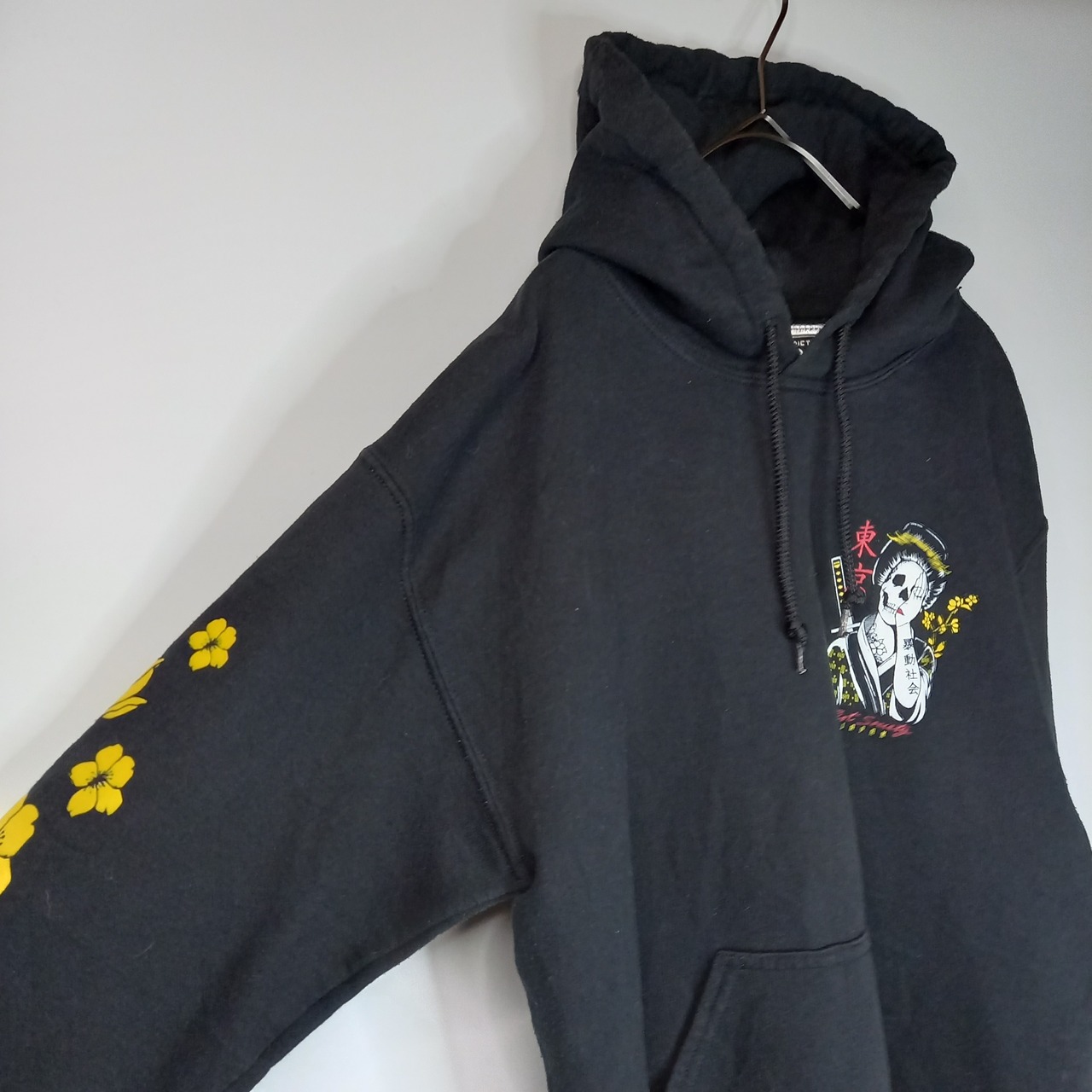 RIOT SOCIETY　スウェット　プルオーバーパーカー　スカルプリント　S