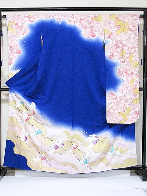 【振袖】正絹 重ね衿付き 綸子 枝垂れ桜 雲に鶴 ブルー ピンク濃淡☆164cm前後の方【超美品】お薦めです