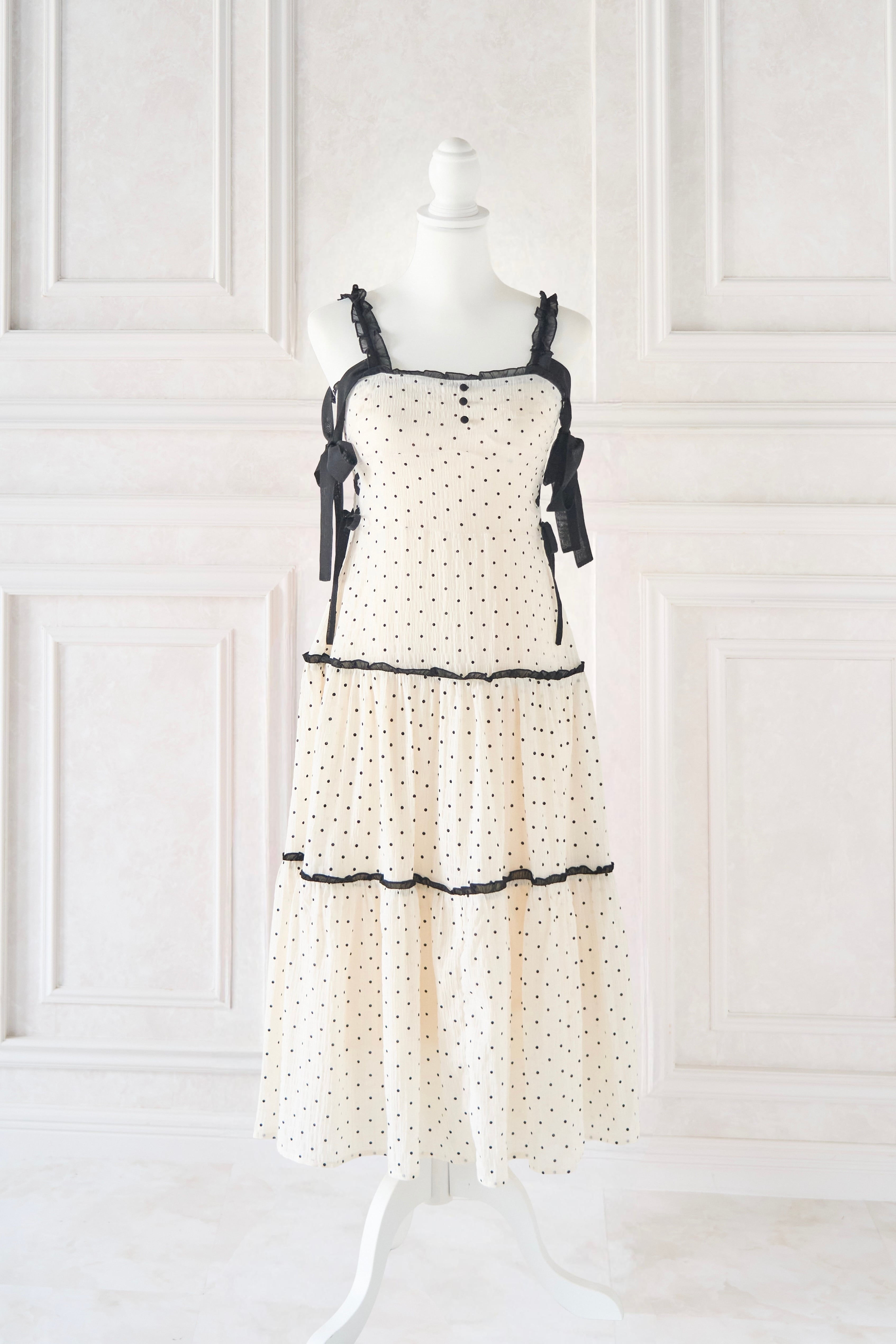 milky ribbon tiered op