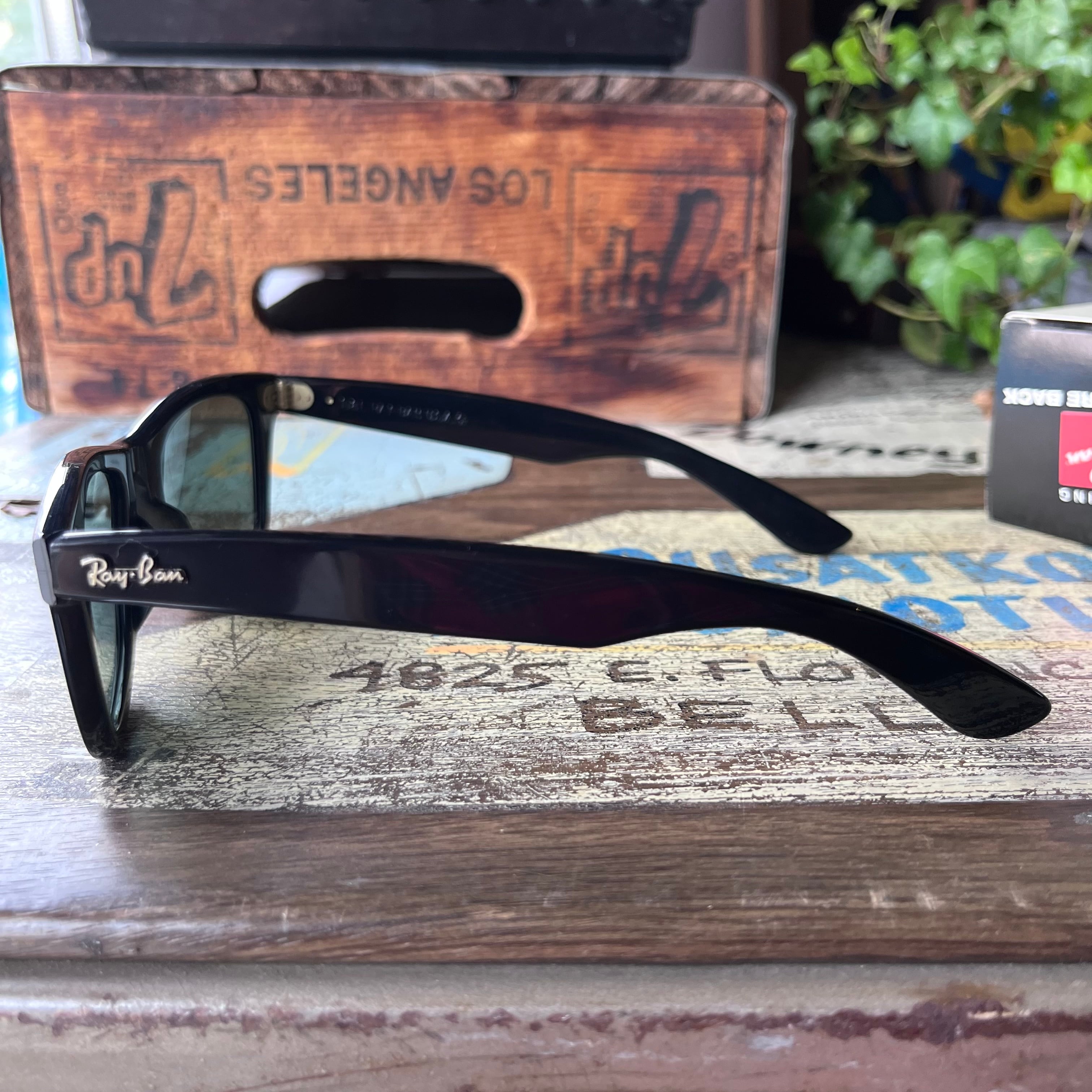 DEADSTOCK Vintage Bausch & Lomb “Ray-Ban Wayfarer FE” | Rei-mart