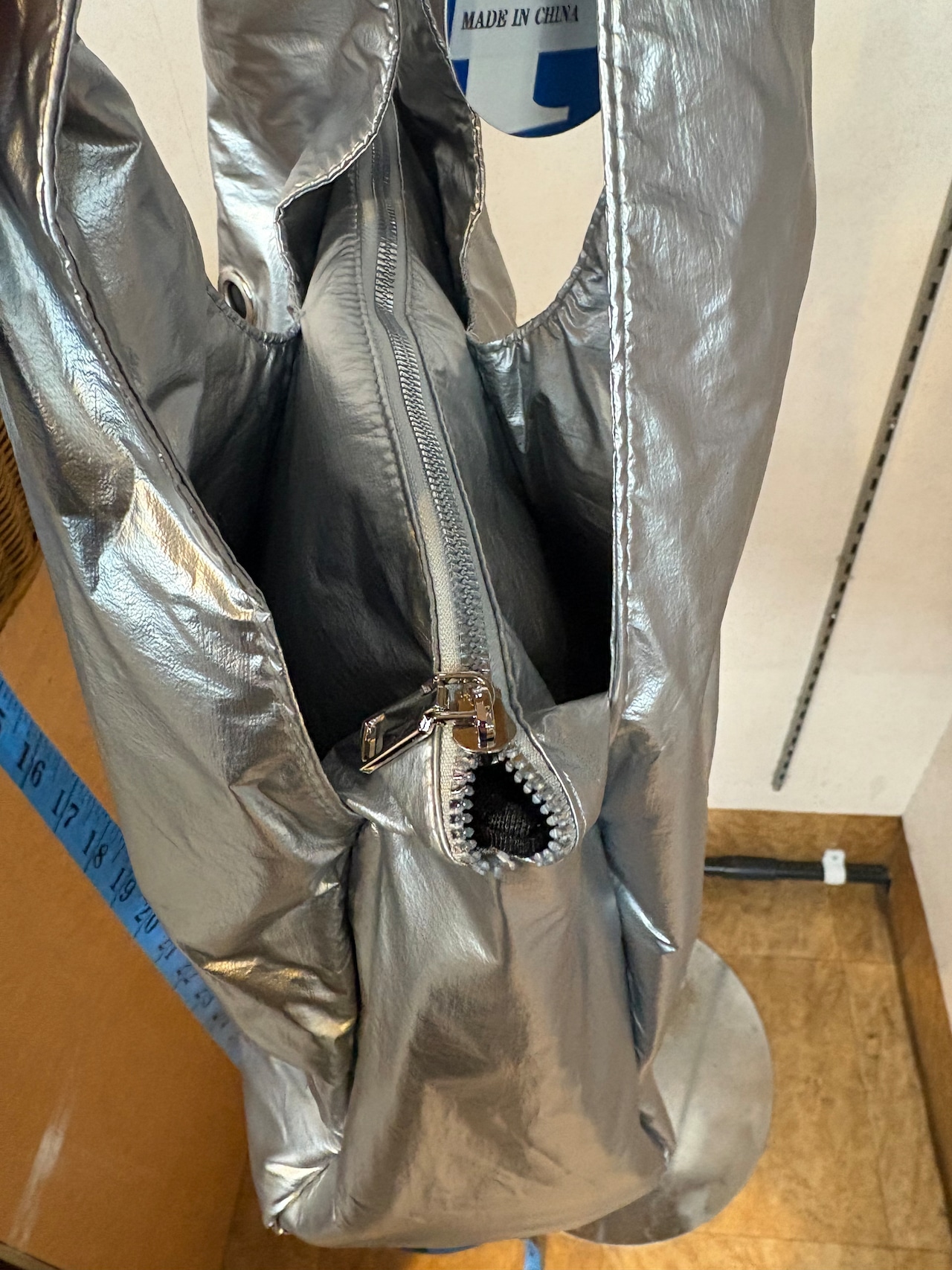 シルバーナイロンバッグ　79880