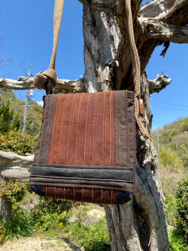 柿渋手作りピンタックショルダーバッグ　現品お届け