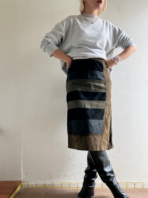 1980s Vintage Leather Stripe Tight Skirt