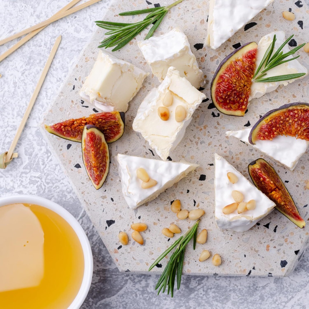 ランス産 グラスフェッド 白かび チーズ プティ グレ ド ロレーヌ 125g Grassfed White Mould Cheese PETIT GRES DE LORRAINE 125ｇ