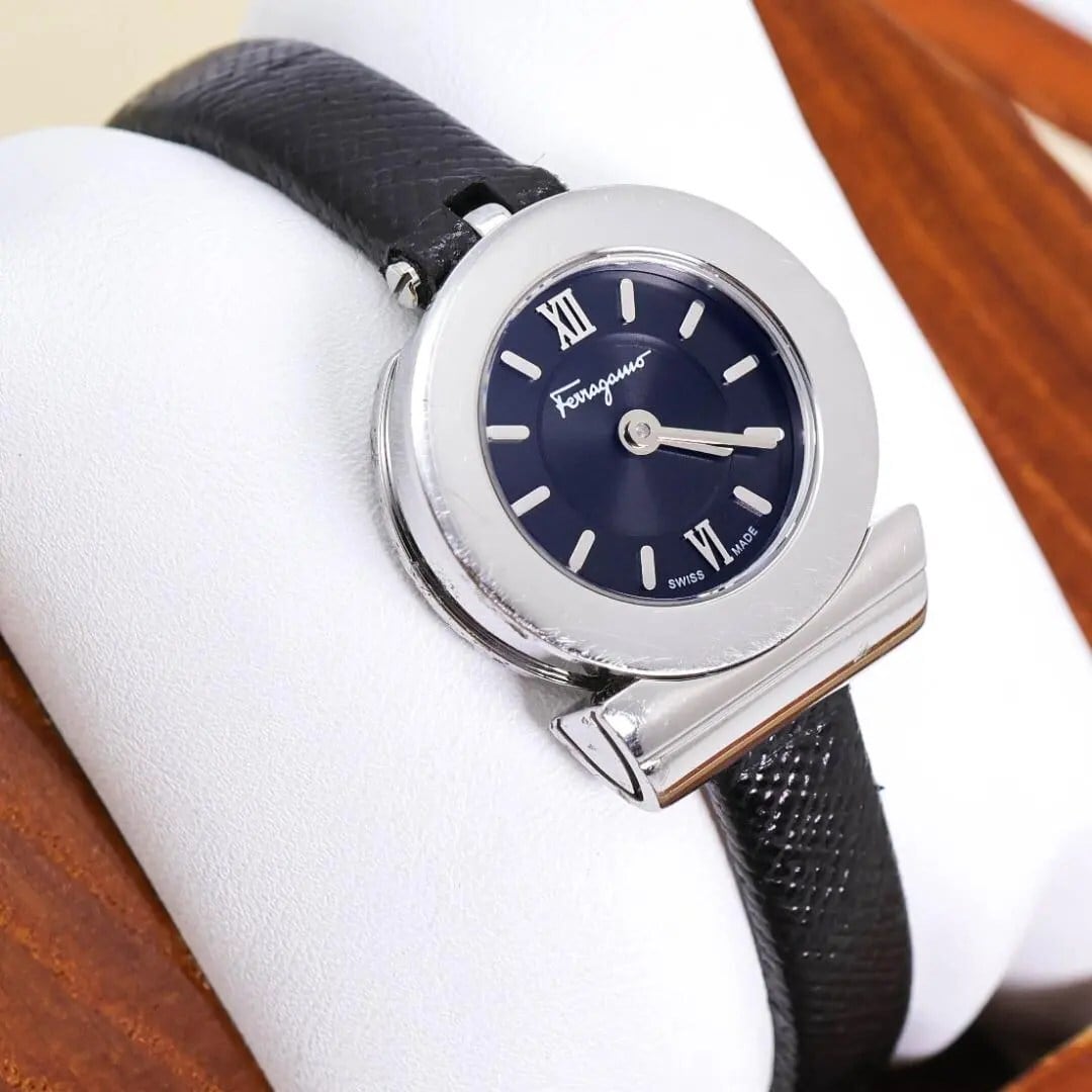 稼働 GUCCI 腕時計 5500L 11Pダイヤ ブラック デイト 3389 | Like a