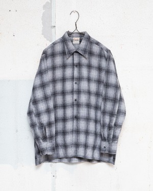old fuzzy wool-poly black & grey ombre check shirt / From EUROPE