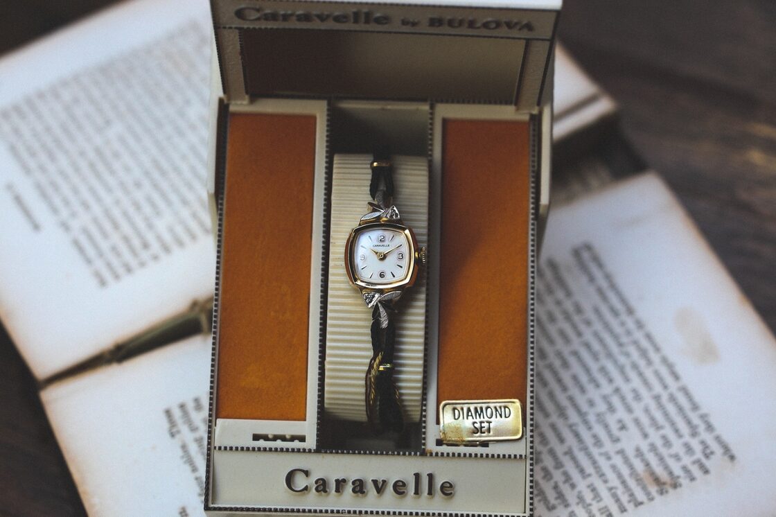 ダイヤモンド付】CARAVELLE/レディース腕時計/シルバー.ゴールド色  