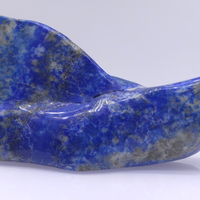 [原石]ラピスラズリ 55×120×48mm