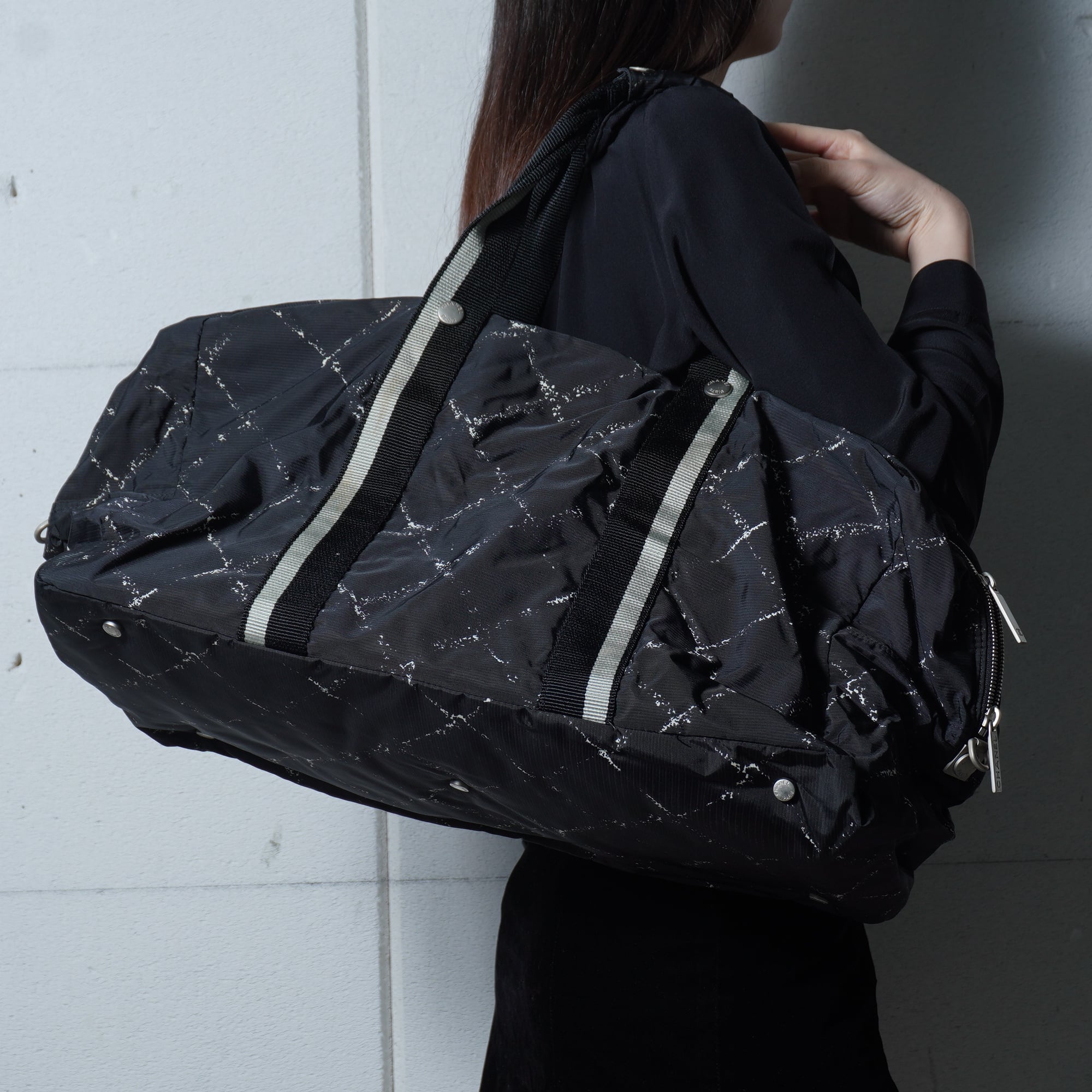 CHANEL】シャネル 旧トラベルラインキルティングパターンナイロン