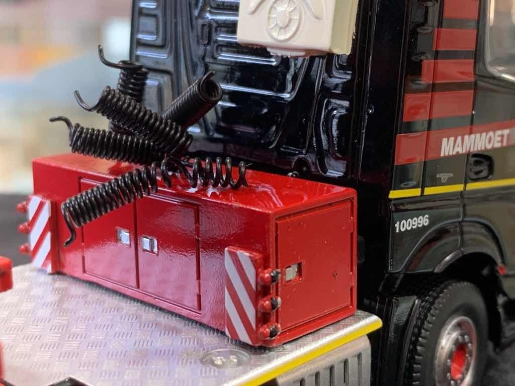 IMC 1/50 MERCEDES-BENZ AROCS STREAMSPACE 6X4 + 7 AXLE BALLAST