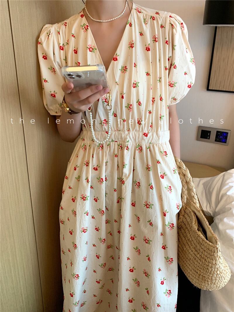 サマーフローラルドレス スタンダードプリーツVネックスリーブ薄手 レトロ 夏物 花柄 ビッグFスモールZ韓国96206369063